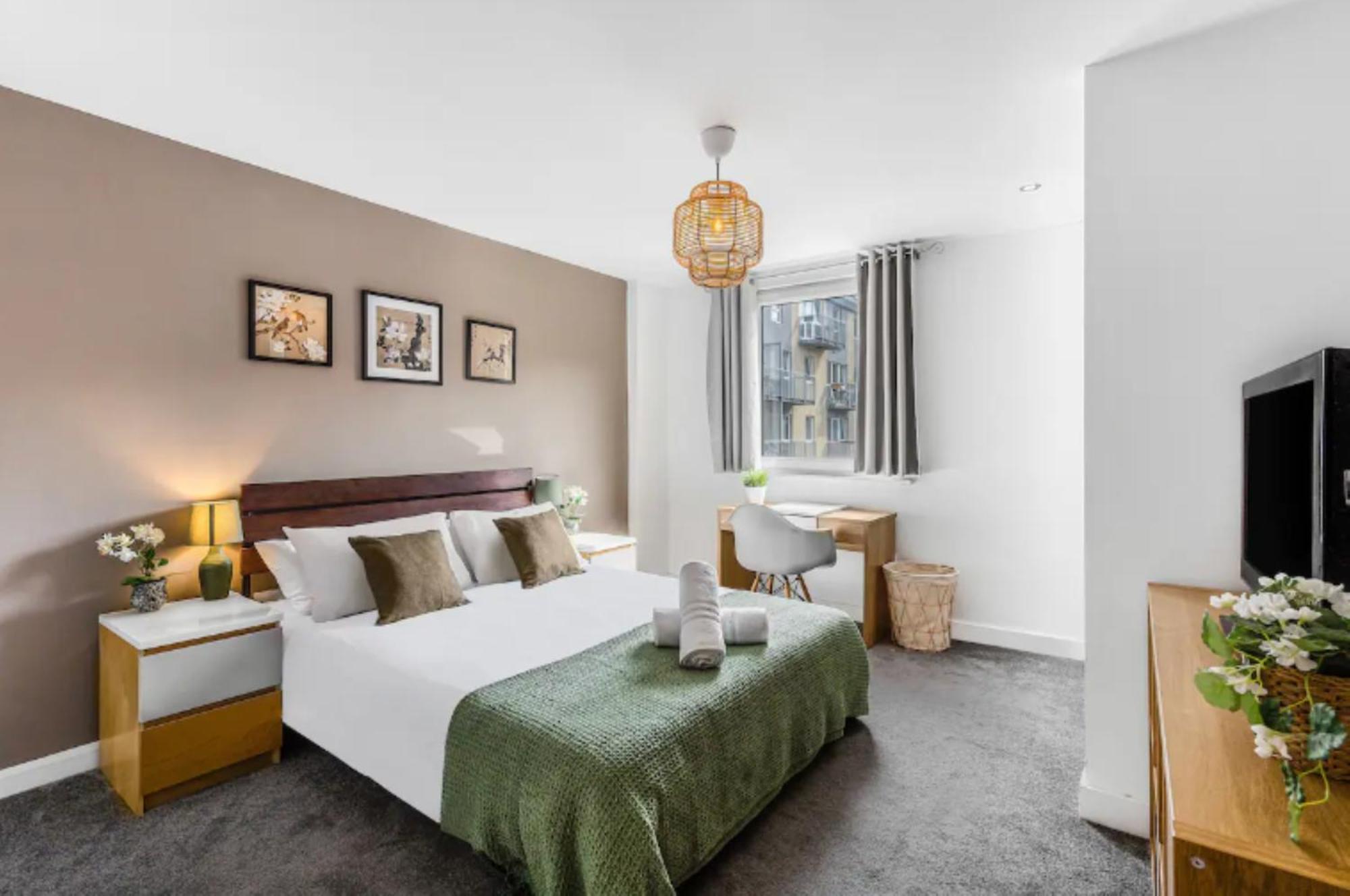 Oriental Suite 2 Bed 2 Bath Netflix And Free Parking, Games- Maihom バーミンガム エクステリア 写真