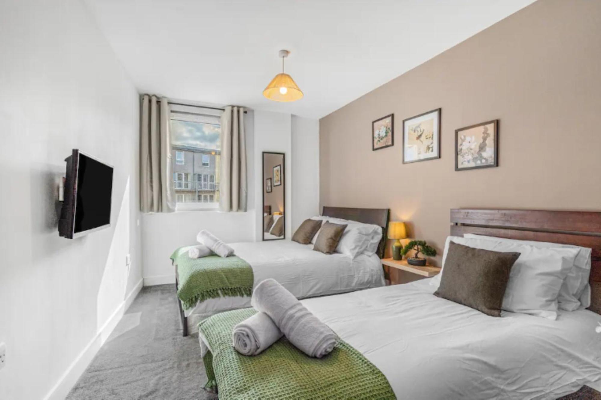 Oriental Suite 2 Bed 2 Bath Netflix And Free Parking, Games- Maihom バーミンガム エクステリア 写真